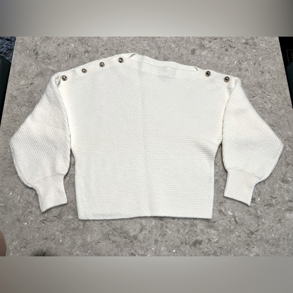 BRAND NEW GUESS OFF THE SHOULDER SWEATER